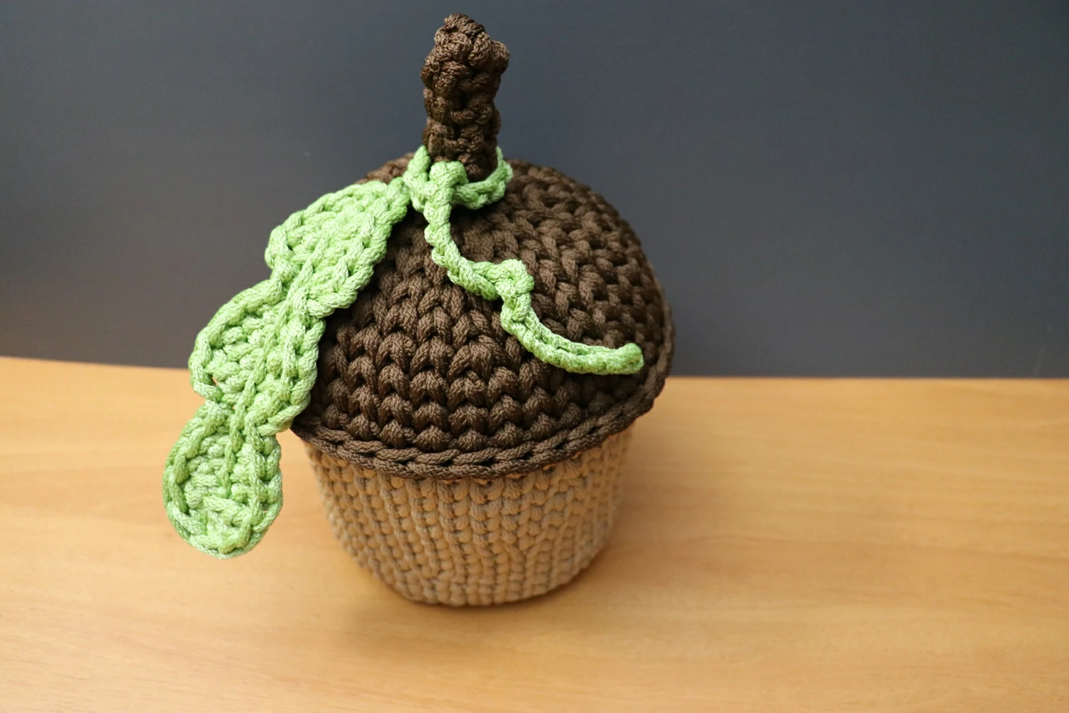 crochet-acorn-shaped-basket 5