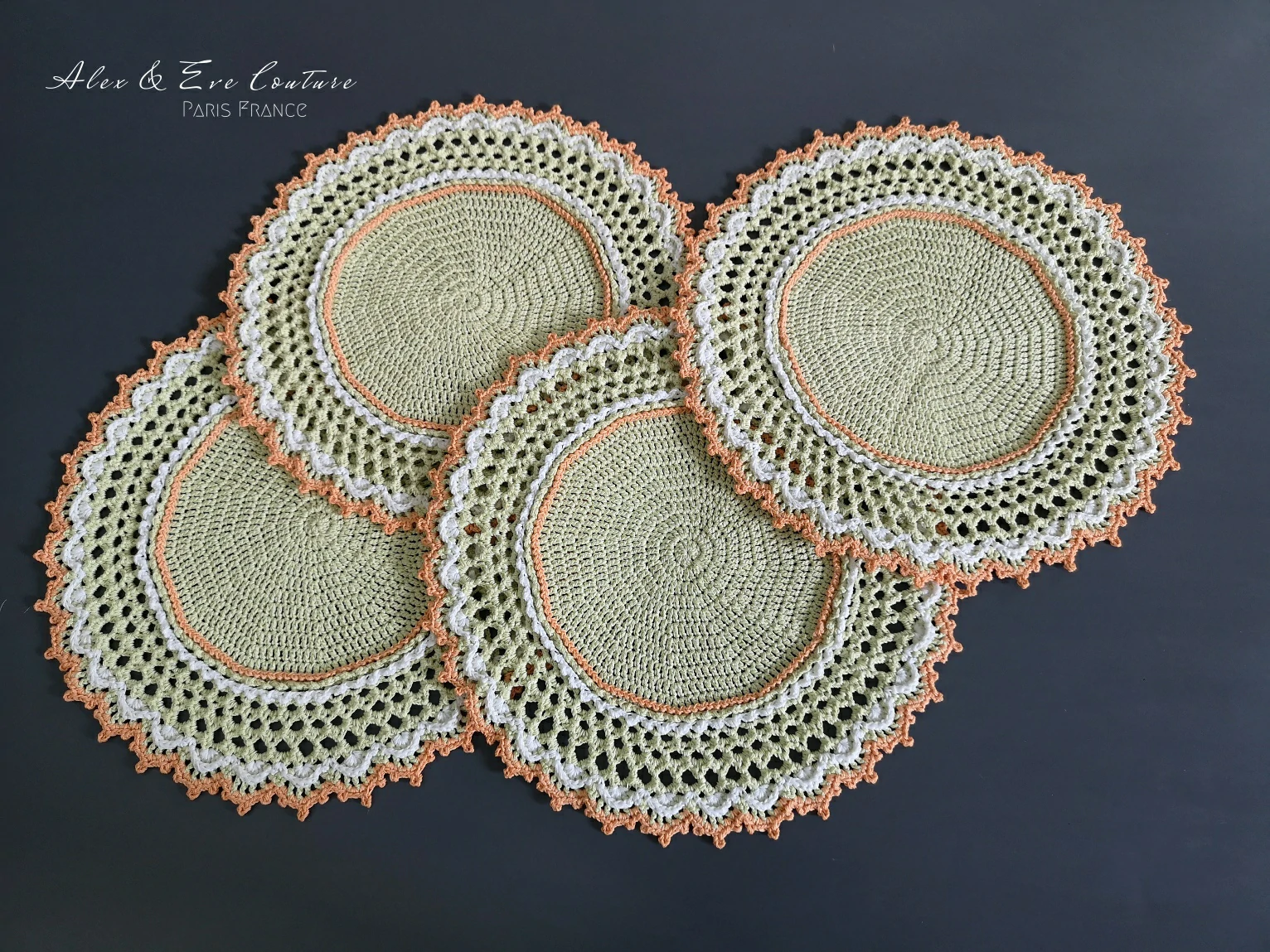 two-color-crochet-table-mats-set14